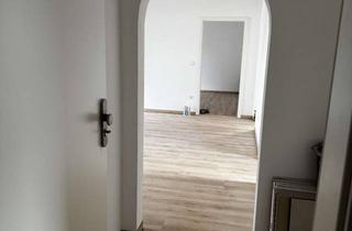 Wohnung mieten in 74177 Bad Friedrichshall, Erstbezug nach Sanierung mit EBK und Balkon: freundliche 2,5-Zimmer-Wohnung in Bad