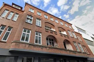 Wohnung mieten in Schuhmacher Str. 28, 24103 Altstadt, Große WG-Wohnung mitten im Zentrum von Kiel