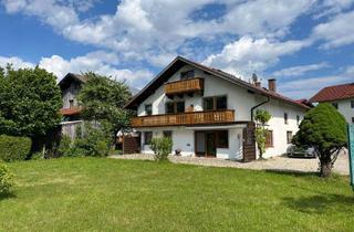 Wohnung mieten in 83370 Seeon, Gemütliche Dachgeschosswohnung mit 2 Balkonen und herrlichem Blick über den See