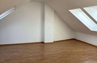 Wohnung mieten in Leonard-Bernstein-Ring 64, 15831 Blankenfelde-Mahlow, Maisonettewohnung mit lichtdurchflutetem Zimmer im Dachgeschoss