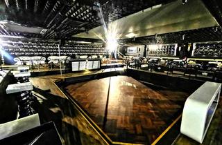 Gewerbeimmobilie kaufen in 79206 Breisach, Clup & Discothekim Gewerbegebiet Breisach a.Rh.