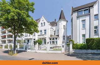 Haus kaufen in 40549 Oberkassel, Historisches Stadthaus mit Rheinblick - Wohnen mit Stil in Oberkassel