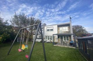 Einfamilienhaus kaufen in 84478 Waldkraiburg, Gepflegtes Einfamilienhaus mit großem Garten, Kaminzimmer & Terrasse in ruhiger Lage