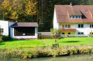 Haus kaufen in 91344 Waischenfeld, Traumhafte Lage an der Wiesent - Sanierungsbedürftige DHH mit Garage in Waischenfeld OT