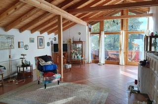 Haus kaufen in 83404 Ainring, Ruhig gelegenes Wohnhaus mit Einliegerwohnung und eingefriedeten Garten