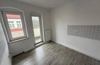 Wohnung mieten in Freiligrathstr. 19, 08058 Zwickau, NEU! Helle Familienwohnung mit 3 Zimmern und Balkon