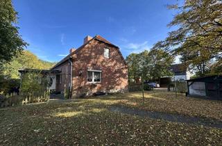 Haus kaufen in Klützer Straße 17, 23948 Damshagen, Ältere DHH in Damshagen , 881 m² Grdst. mit altem Baumbestand/ 8 km zum Ostseebad Boltenhagen.