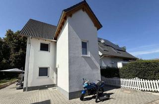 Haus kaufen in 79279 Vörstetten, Neuwertiges 2-Familienhaus (DHH) / Mehrgenerationenhaus in zweiter Reihe