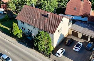 Haus kaufen in 72810 Gomaringen, Zweifamilienhaus mit viel Fläche - Ausbau, Renovierung und vermieten!