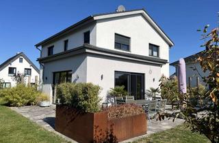 Einfamilienhaus kaufen in 04567 Kitzscher, Modernes Smart-Home-Einfamilienhaus mit Kamin, Wärmepumpe & Garten in Kitzscher (BJ 2019/2020, A+)