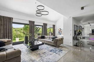 Villa kaufen in 65232 Taunusstein, Architektenvilla mit Wellness, Design & Technik – luxuriös modernisiertes Anwesen im Rheingau-Taunus