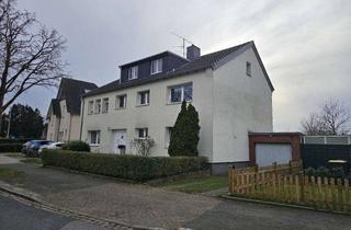 Haus kaufen in 47443 Moers, Gepflegtes attraktives 3-Familienhaus in sehr guter Wohnlage von Moers