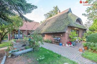 Haus kaufen in 26349 Jade, Reetgedecktes Anwesen mit viel Charme