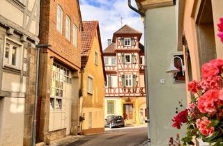 Haus kaufen in 71665 Vaihingen an der Enz, Charmantes Fachwerkhaus, (ca. 140 m²) mit Sichtbalken, Dachterrasse uvm.