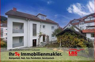 Mehrfamilienhaus kaufen in 78713 Schramberg, Charmantes Mehrfamilienhaus in bester Lage - ruhig, zentral und mit herrlicher Aussicht