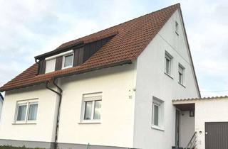 Einfamilienhaus kaufen in 73479 Ellwangen, Einfamilienhaus in Ellwangen - begehrte Lage - Klinikumsnähe - Einbauküche - Garten - Terrasse