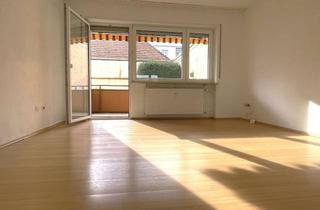 Wohnung kaufen in 67133 Maxdorf, Schön geschnittene, helle 3 ZKB-Erdgeschosswohnung mit Südloggia und Garage