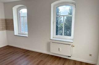 Wohnung mieten in Reichenbacher Straße 104, 08056 Zwickau, 3-Zi-Wohnung mit Balkon im Dachgeschoss! Stellplatz im Innenhof!