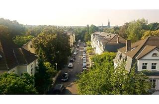 Wohnung mieten in 53115 Weststadt, Altbau-Dachgeschosswohnung mit Balkon