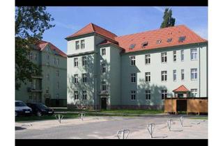 Wohnung mieten in An Der Enckekaserne 121, 39110 Stadtfeld West, Sanierte & helle 2-Zimmer-Altbauwohnung mit großem Balkon – Stadtfeld West, Enckekaserne