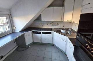 Wohnung mieten in Helmutstr., 75175 Oststadt, Frisch renovierte 3-Zimmer-Dachgeschosswohnung mit EBK in Pforzheim-Oststadt