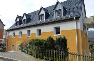 Wohnung mieten in Mozartstr. 22, 58762 Altena, Modernisierte EG-Wohnung mit Balkon & Terrasse