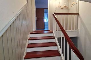 Wohnung mieten in Holz 40, 42857 Remscheid, Attraktive sanierte Dachgeschosswohnung mit Weitblick in Remscheid Hasten