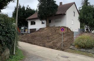 Haus kaufen in 71522 Backnang, Charmantes Familienhaus mit vielseitigem Potenzial – Hanggrundstück mit Teilungsmöglichkeit