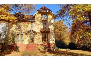 Villa kaufen in 61137 Schöneck, Charmante französische Villa im Grünen bei Saarbrücken