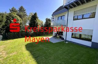 Anlageobjekt in 56626 Andernach, Martinsberg. Blick ins Grüne mit eigenem Gartenanteil.