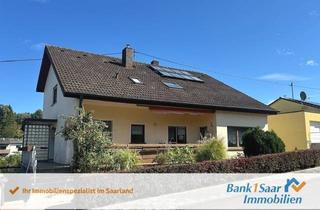 Haus kaufen in 66606 St. Wendel, Charmantes Zweifamilienhaus mit großem Potenzial, Garagen & Garten in begehrter Lage von St. Wendel!