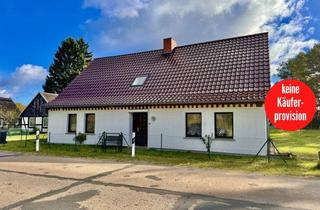 Einfamilienhaus kaufen in 17375 Hintersee, HORN IMMOBILIEN ++ RESERVIERT! Einfamilienhaus mit Scheune und großem Grundstück in Hintersee