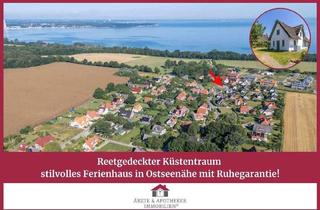 Einfamilienhaus kaufen in 23942 Dassow, Dassow - Reetgedeckter Küstentraum - stilvolles Ferienhaus in Ostseenähe mit Ruhegarantie!