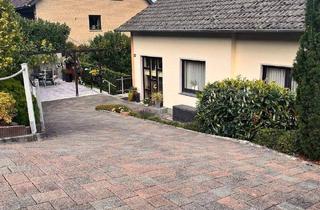 Haus kaufen in 33181 Bad Wünnenberg, Bad Wünnenberg - Top gepflegtes 2FH in Wünnenberg