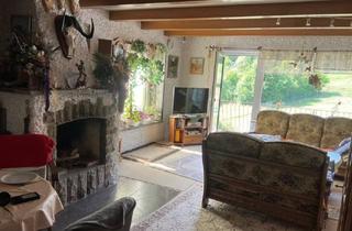 Einfamilienhaus kaufen in 97453 Schonungen, Schonungen - Großzügiges und freistehendes Einfamilienhaus mit Einliegerwohnung, Doppelgarage und Weitblick in ruhiger Waldrandlage in Schonungen, OT