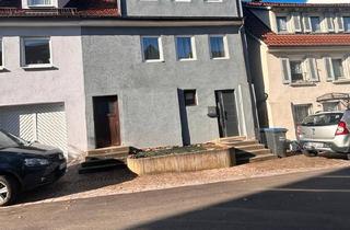 Haus kaufen in 72793 Pfullingen, Pfullingen - Einfamilien haus im Pfullingen mit Großem Garten