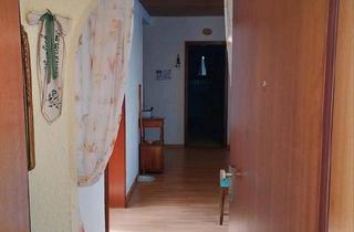 Wohnung kaufen in 66538 Neunkirchen, Neunkirchen - Charmante 3 Zimmer Eigentumswohnung