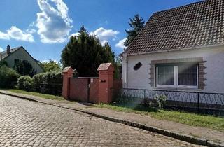 Einfamilienhaus kaufen in 14476 Potsdam, Potsdam - Großes Grundstück mit ausbaufähigem Einfamilienhaus