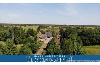 Haus kaufen in 26180 Rastede, Rastede - Hofstelle mit umfangreichen Nutzflächen, 3 Wohneinheiten und rd. 7 ha Grundstück