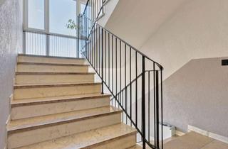 Wohnung kaufen in 85764 Oberschleißheim, Bis zu 4% AFA! 2,5-ZKB mit Süd-Loggia | Fernwärme & moderner Aufzug