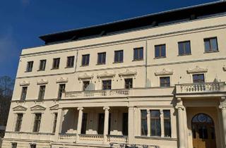 Wohnung mieten in 14974 Ludwigsfelde, Arbeiten und Wohnen im Schloss bei Berlin