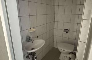 Wohnung mieten in Am Felsenkeller 1b, 97526 Sennfeld, Renovierte 3 Zimmer-Dachgeschoßwohnung in Sennfeld sucht neue Bewohner/innen!!