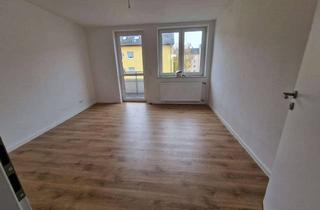 Wohnung mieten in Danzigstr., 95028 Innenstadt, Neu renovierte Wohnung mit Einbauküche und Balkon