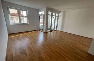 Wohnung mieten in 98617 Meiningen, Moderne 2-Raum-Wohnung mit Loggia am Markt