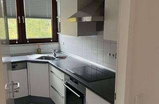 Wohnung mieten in 40883 Ratingen, Helle möblierte 2-Zimmer Dachgeschosswohnung in Ratingen-Hösel