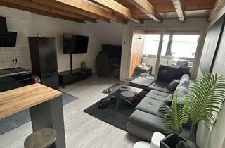 Wohnung mieten in Zölestinstraße 24, 45259 Heisingen, Helle 2-Zimmer Dachgeschosswohnung in Essen-Heisingen