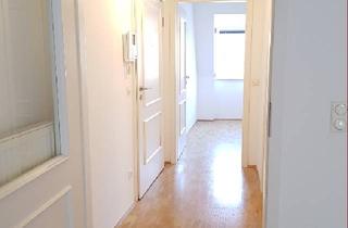 Wohnung mieten in Fidelgasse 13, 93047 Innenstadt, Helle 3-Zimmer Wohnung im 3. OG in Regensburg Innenstadt