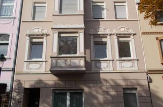 Wohnung mieten in 40597 Benrath, Wunderschöne und sehr großzügige Altbau 2 Zimmerwohnung mit Wohnküche