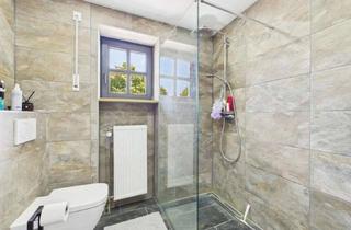 Wohnung mieten in 93051 Kumpfmühl-Ziegetsdorf-Neuprüll, Hochwertig renovierte 4-Zimmer-Wohnung mit Wintergarten in bester Lage von Kumpfmühl!