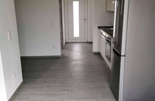 Wohnung mieten in Stadlhof, 93142 Maxhütte-Haidhof, Exklusive 1,5-Zimmer-Wohnung mit Einbauküche, Balkon in Maxhütte-Haidhof